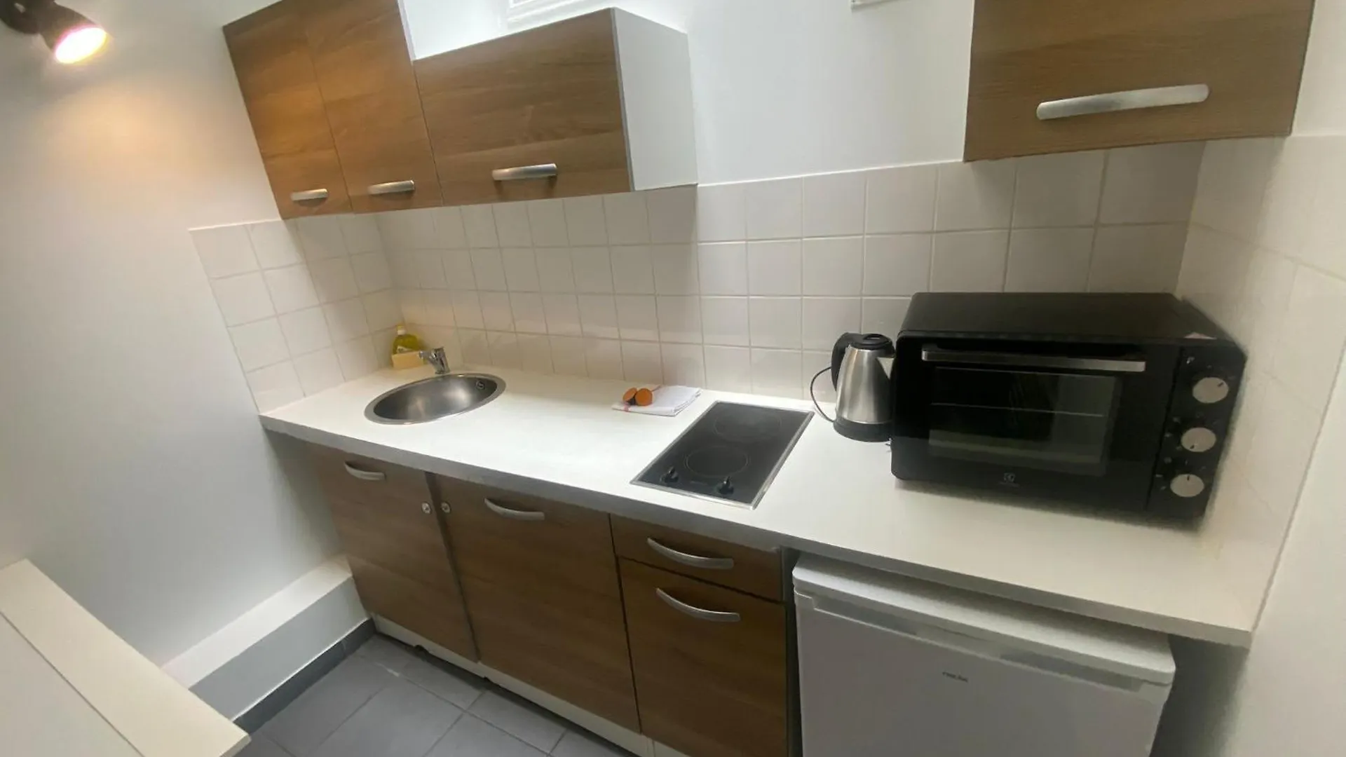 Appartement Jolie 2 Pieces Metro Voltaire - 11 - 2p - Flat-guest Parijs