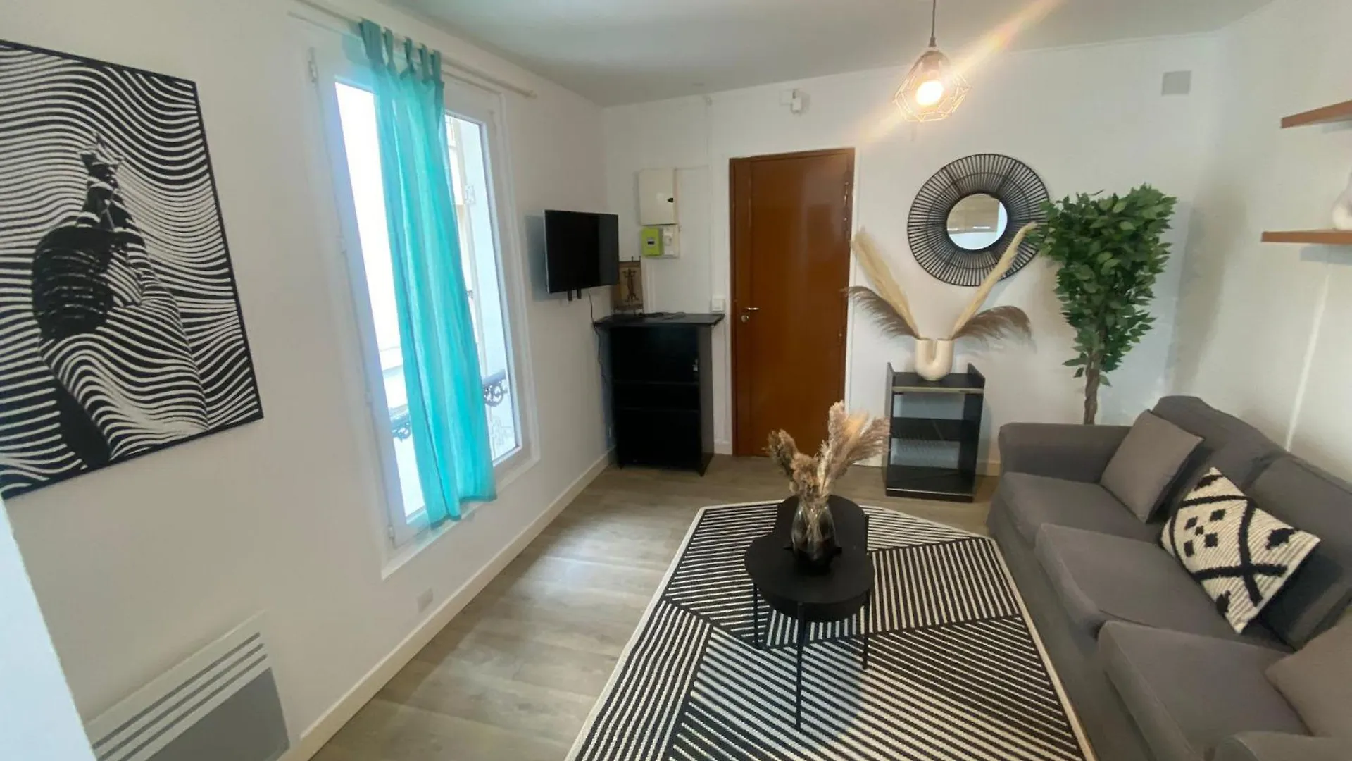 Apartment Jolie 2 Pieces Metro Voltaire - 11 - 2p - Flat-guest Paris